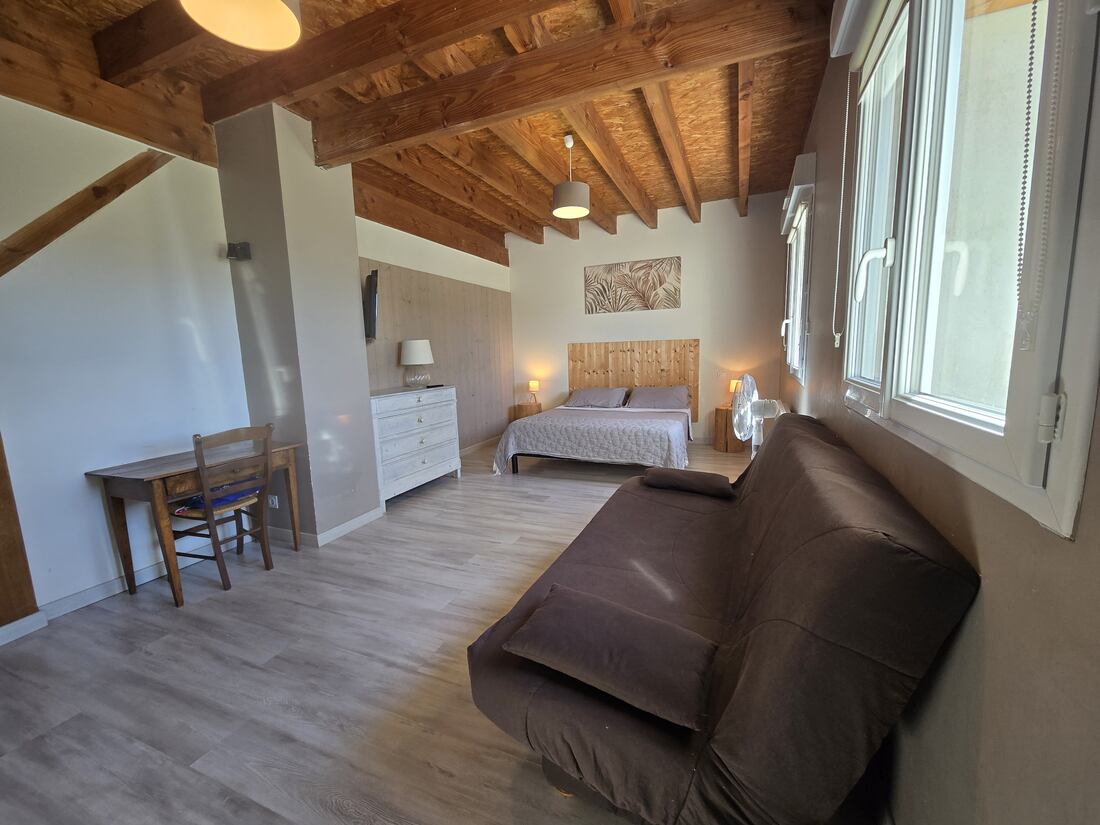 La Suite Sur, con cama de 160 cm y sofá cama