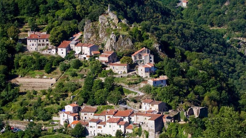 El pueblo medieval de Hautpoul