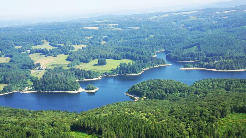 El lago de Saint-Peyres